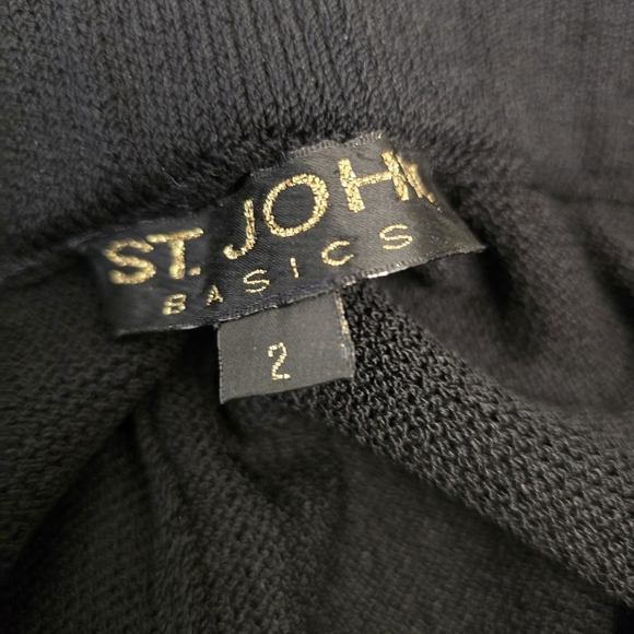 {2} St. John Basics Black Knit Casual Pants - Picture 10 of 10